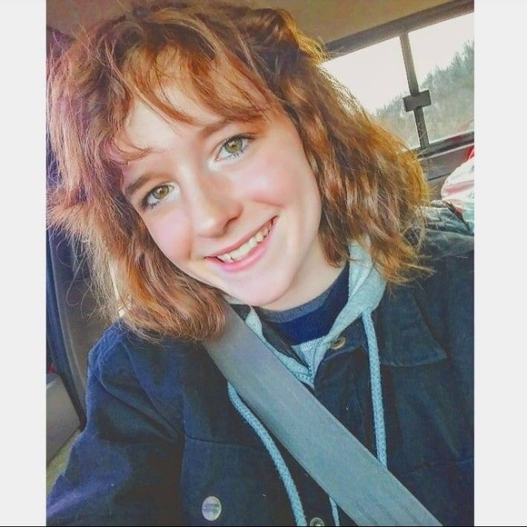 Meet your Posher, Malena - Picture 1 of 1